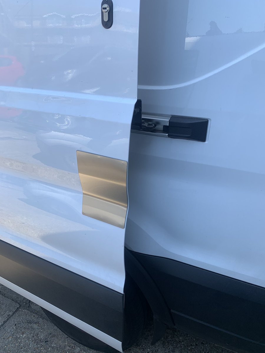 DMGautocare's tweet image. Nice days work today 5 vans all secured with these security plates. #vansecurity #mechanic