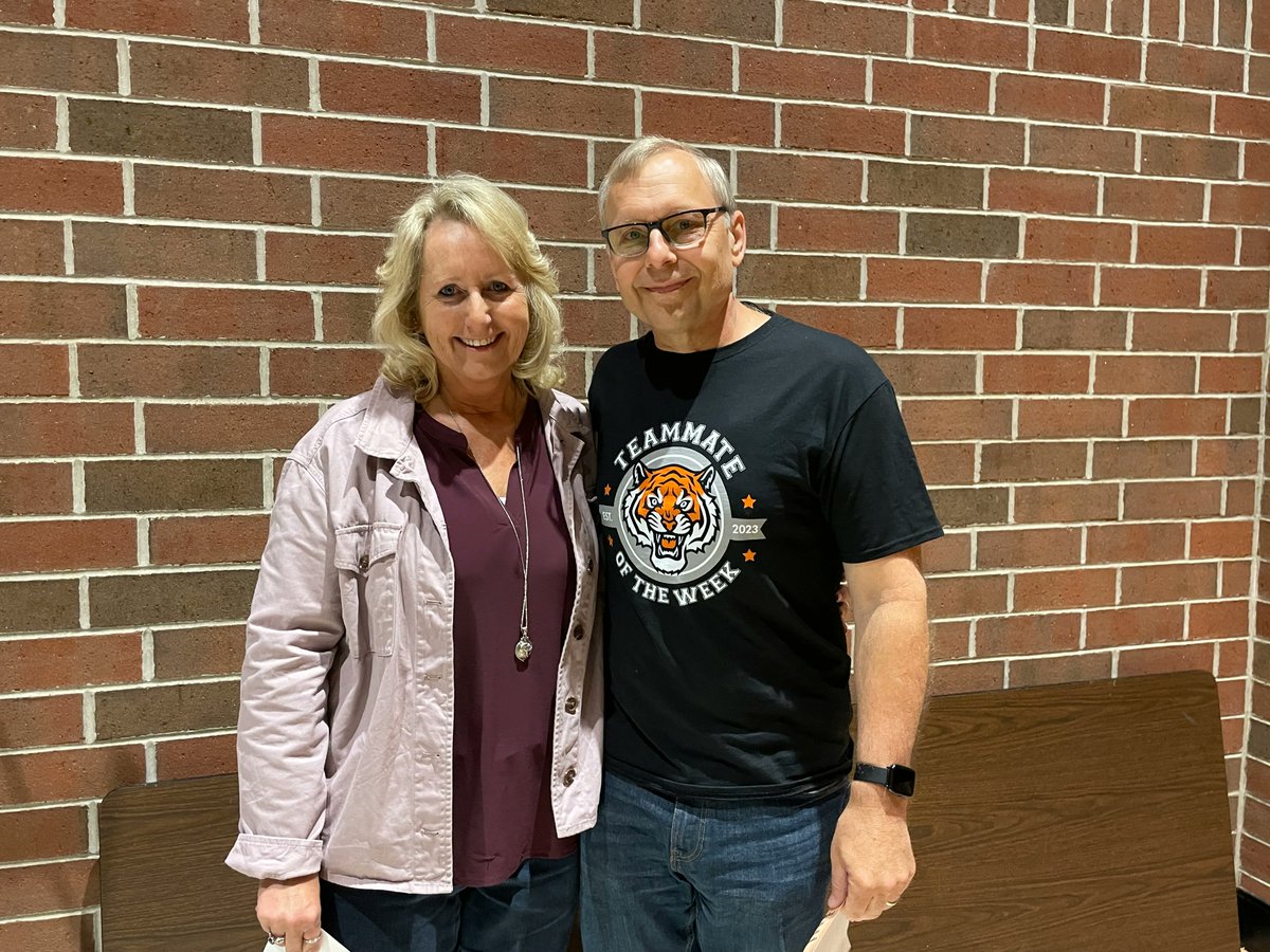 Congratulations to our 30 and 35 year employees who were recently honored.  30 years: Teresa Detmer, Kati Weaks, and Deb Nash.  35 years: Jeanette Strauss and Jerry Oberhaus.  Thank you for your dedication and service to Liberty Center! #positivelylc
