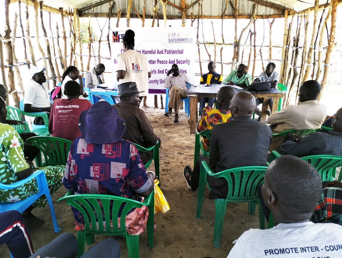 HopeRestoratio3's tweet photo. in photos @HopeRestoratio3 conducting an inception meeting in #Mayendit county unity state on Challenging harmful and patriarchal gender norms for better Mental Health, Peace and Security amongst women & girls project, funded @UNPeacebuilding in partnership with @Saferworld. https://t.co/GeXbyFv4rC