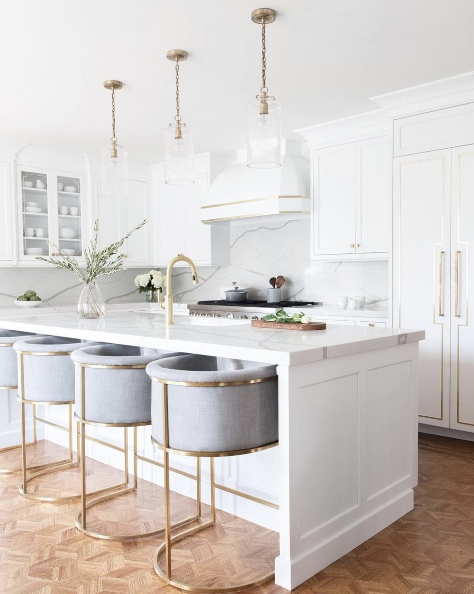COCOCOZY's tweet photo. Bright white kitchens https://t.co/uJ6pumjYor https://t.co/GrYkmT9jCk