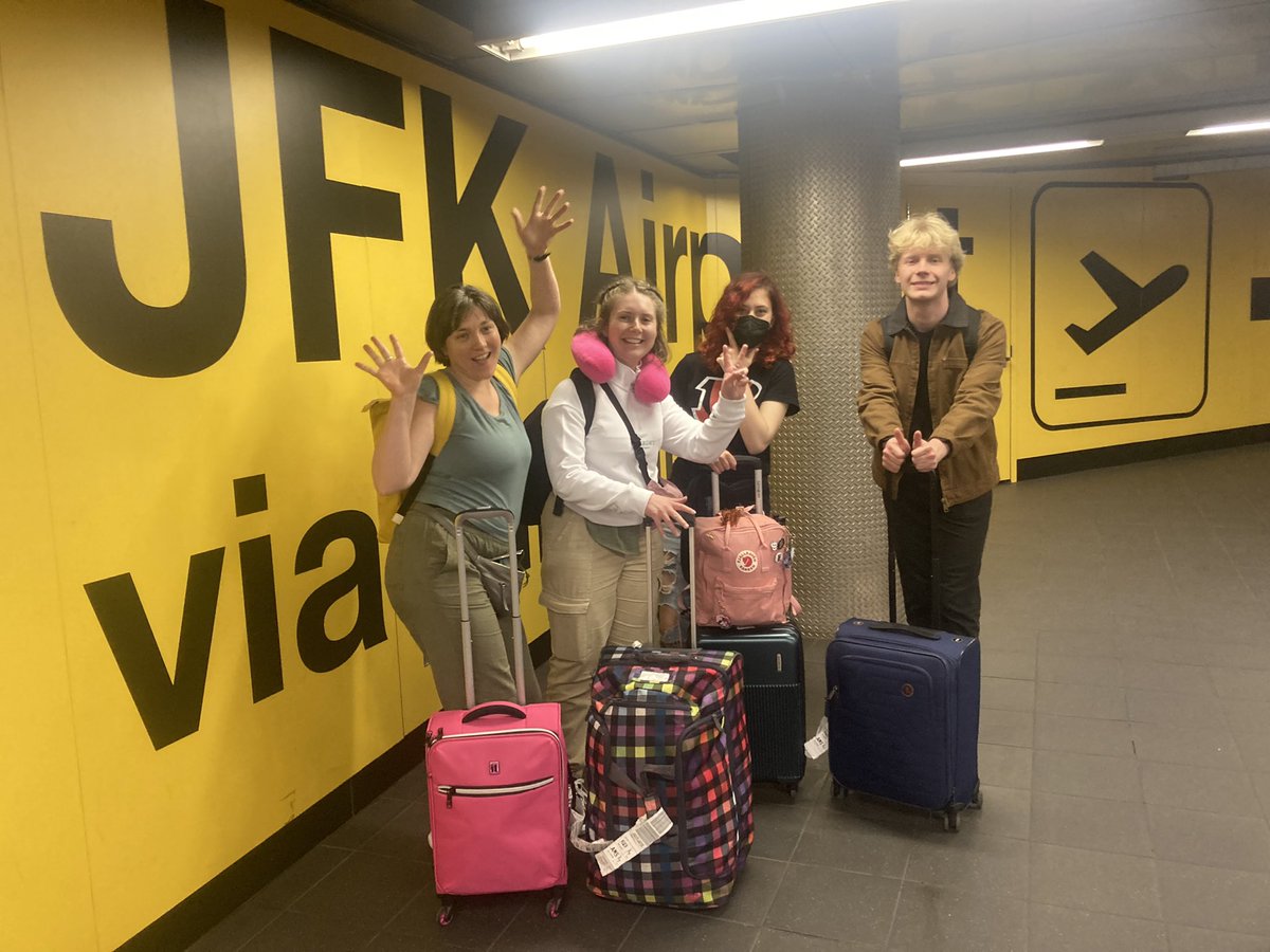 AU Theatre Film & TV tweet media