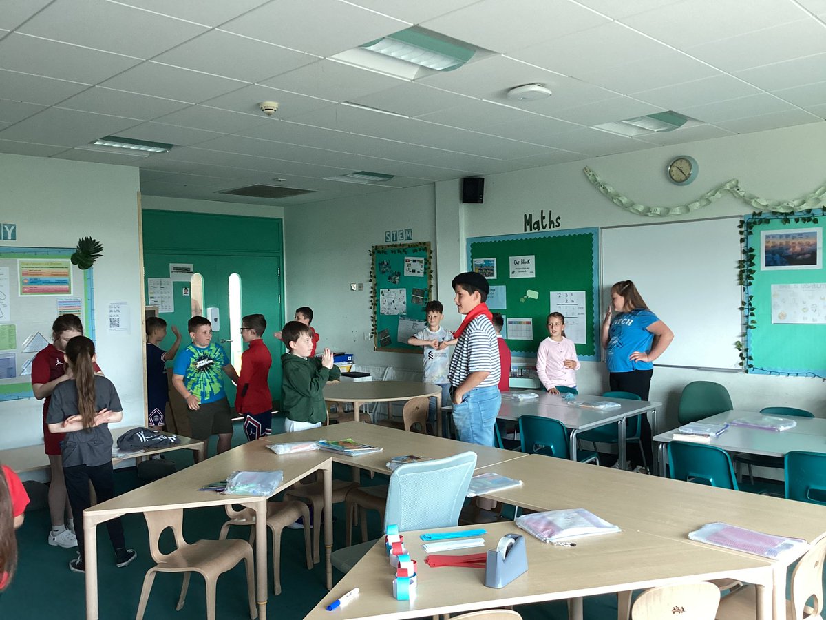 WillowtownPri's tweet photo. We have had a great day in year 5 learning some French, trying some French foods and researching all about France. #willowtownway5 #wpsllc #francais #learnfrench https://t.co/SFLlkILvnY