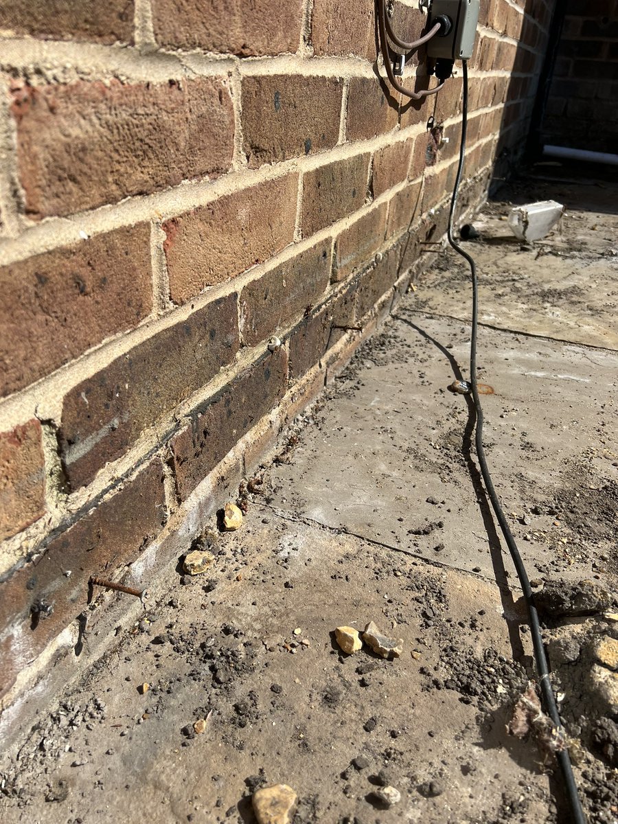 AliceLuya's tweet photo. @LQHomesMatter how do you find this acceptable to remove our decking, trampoline and fences due to health and safety yet leave it in this shocking state!? Sticking out rusty nails, cables, broken drain pipes, massive mud patch and broken patio slabs? https://t.co/a844GDwAz2