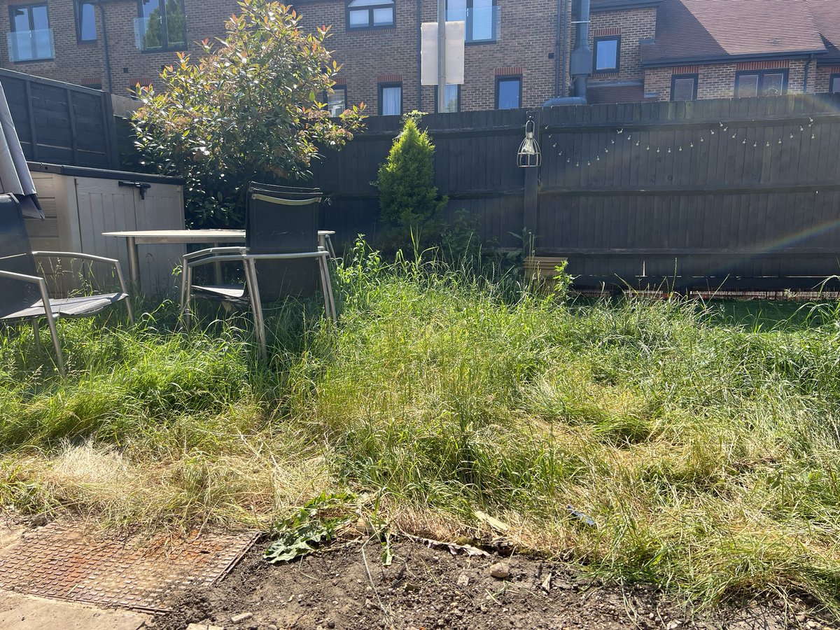 AliceLuya's tweet photo. @LQHomesMatter how do you find this acceptable to remove our decking, trampoline and fences due to health and safety yet leave it in this shocking state!? Sticking out rusty nails, cables, broken drain pipes, massive mud patch and broken patio slabs? https://t.co/a844GDwAz2