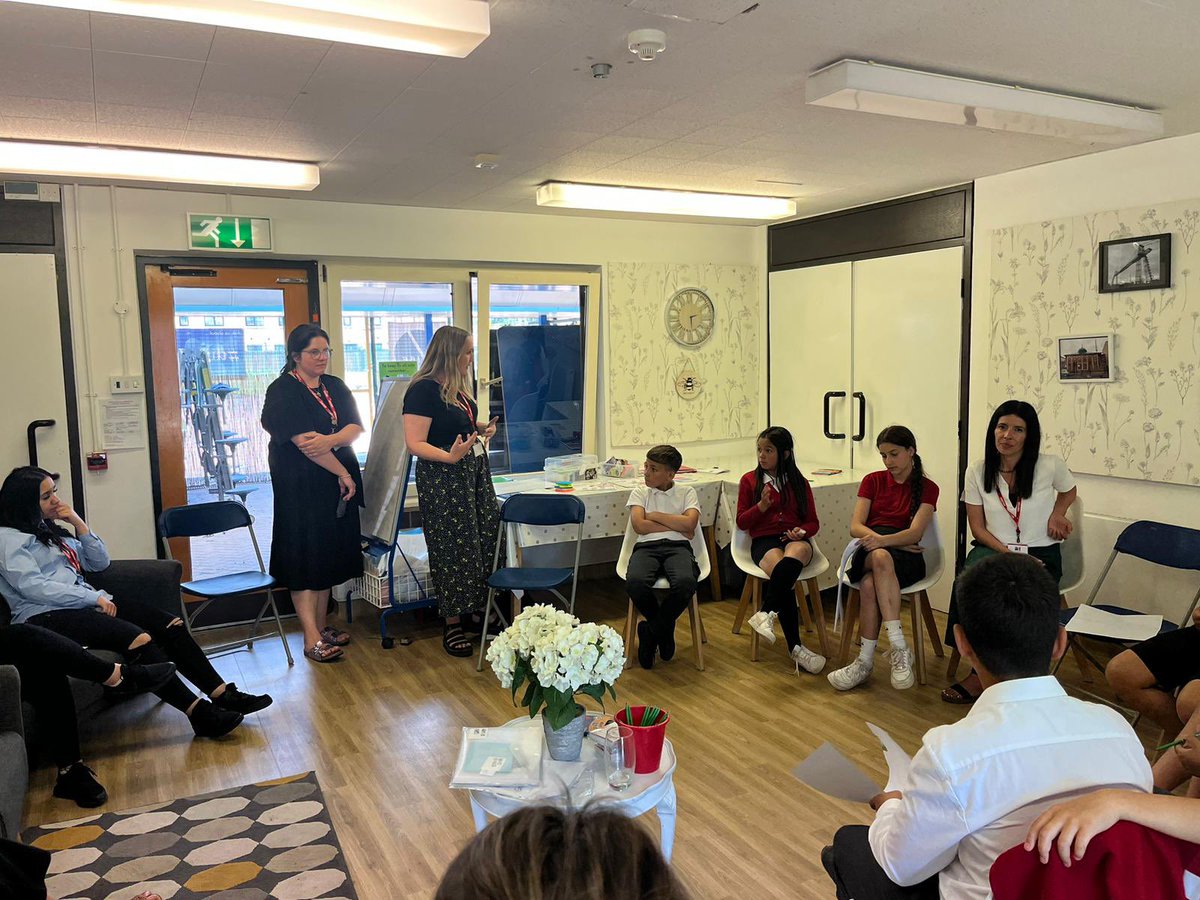 Mrs H (@tdhmrs) on Twitter photo It was a real pleasure to meet with
WG Children’s Commissioner in <a href="/Pill_Primary/">Pillgwenlly Primary</a> Representatives of
our school <a href="/LliswerryHigh/">Lliswerry High</a> talked about their rights, experiences and the changes they want to see It was a real pleasure to meet with
WG Children’s Commissioner in <a href="/Pill_Primary/">Pillgwenlly Primary</a> Representatives of
our school <a href="/LliswerryHigh/">Lliswerry High</a> talked about their rights, experiences and the changes they want to see