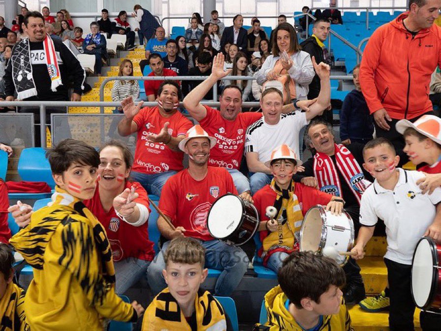 ADCLugoSala's tweet photo. | RETRANSMISIÓN EN DIRECTO 🔴 | 

👉 Lembrade que a retransmisión en directo do partido de ida da FINAL darase na seguinte enlace 😉

🔗 https://t.co/0BftkjvneA

#ObxectivoPlayoff #GoLugoSala #ForzaLugo #MelistarLugo https://t.co/CM5kZS5v5v