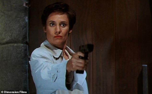 Happy 68th Birthday to Laurie Metcalf 

#Scream2