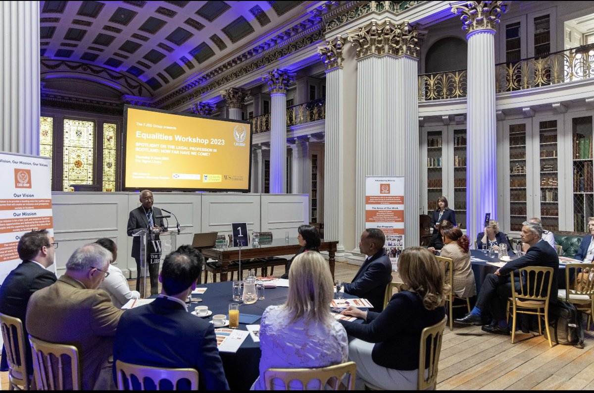 Silence Chihuri PhD Law Res, @EdNapier tweet media