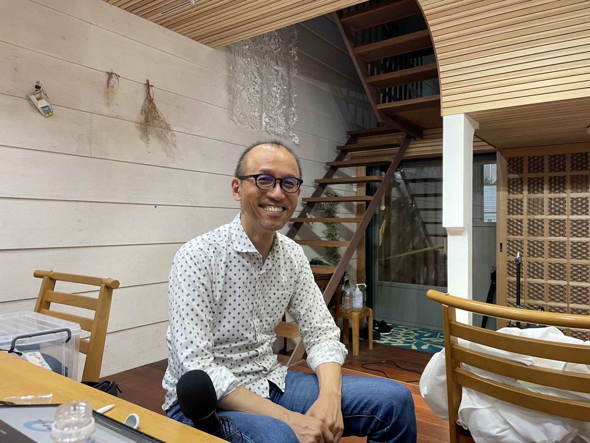 住宅設計入門講座３時間目が終わりました。地方にお住まいの受講者には酷な課題（狭小地）が２時間目、３時間目と続きましたが、何かしら設計のヒントを掴んでいただけていたらと願うばかりです。写真は、疲れたーと言いながらもさわやかな笑顔を見せる中西先生。