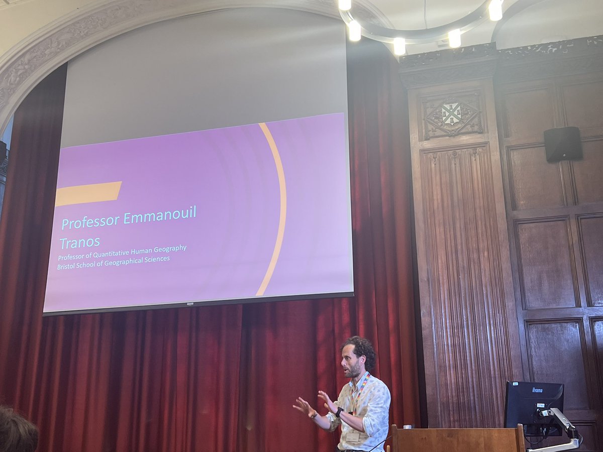 RuiZhuRich's tweet image. Great to see works of developing data science by colleagues across campus at #BristolDataWeek @JGIBristol. Two spatial data science projects from @GeogBristol were presented! @EmmanouilTranos on creating economic data from Web and @sebsteinig on a vis. tool for climate change.