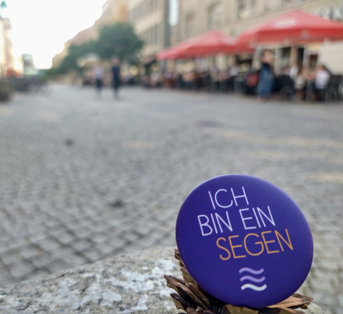 kirchespandau's tweet photo. Die Vorbereitungen fürs große #Tauffest am 8. Juli in der Spandauer Altstadt um St. Nikolai sind in vollem Gange – auch wenn noch nichts zu sehen ist.
Morgen geht es erstmal ins Rathaus zur #Ehrenamtsbörse. Du willst dich engagieren, weißt aber nicht wo? Komm ab 12 Uhr vorbei! https://t.co/Ojo7HwoND3