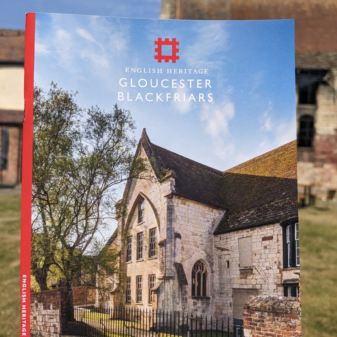 Good news! 😊 You can now learn about the fascinating history of our ancient @EnglishHeritage site with our new guidebook 📖 Available to buy at the Priory and @MuseumOfGlos for £2.50. #Gloucester #Gloucestershire