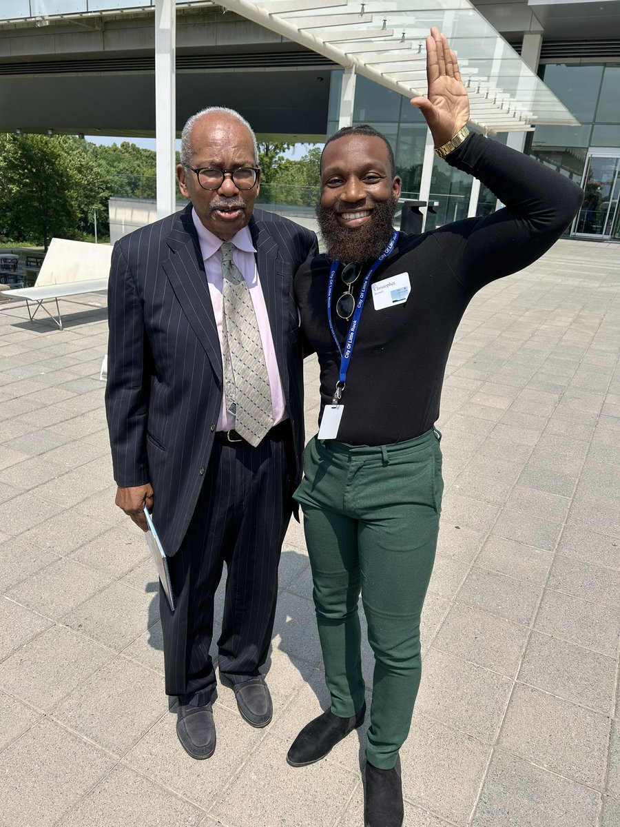 King_SnQQpy's tweet photo. It was an honor Mr. Ernest Green to be your driver this week.

Beta Delta Sp.13 Meets Charter member of the Sigma Chapter @msuques Ernest Green (one of the historical members of the Little Rock 9) https://t.co/rFw9pojb3Z