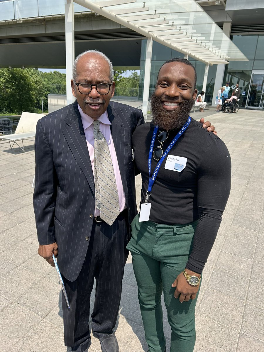 King_SnQQpy's tweet photo. It was an honor Mr. Ernest Green to be your driver this week.

Beta Delta Sp.13 Meets Charter member of the Sigma Chapter @msuques Ernest Green (one of the historical members of the Little Rock 9) https://t.co/rFw9pojb3Z