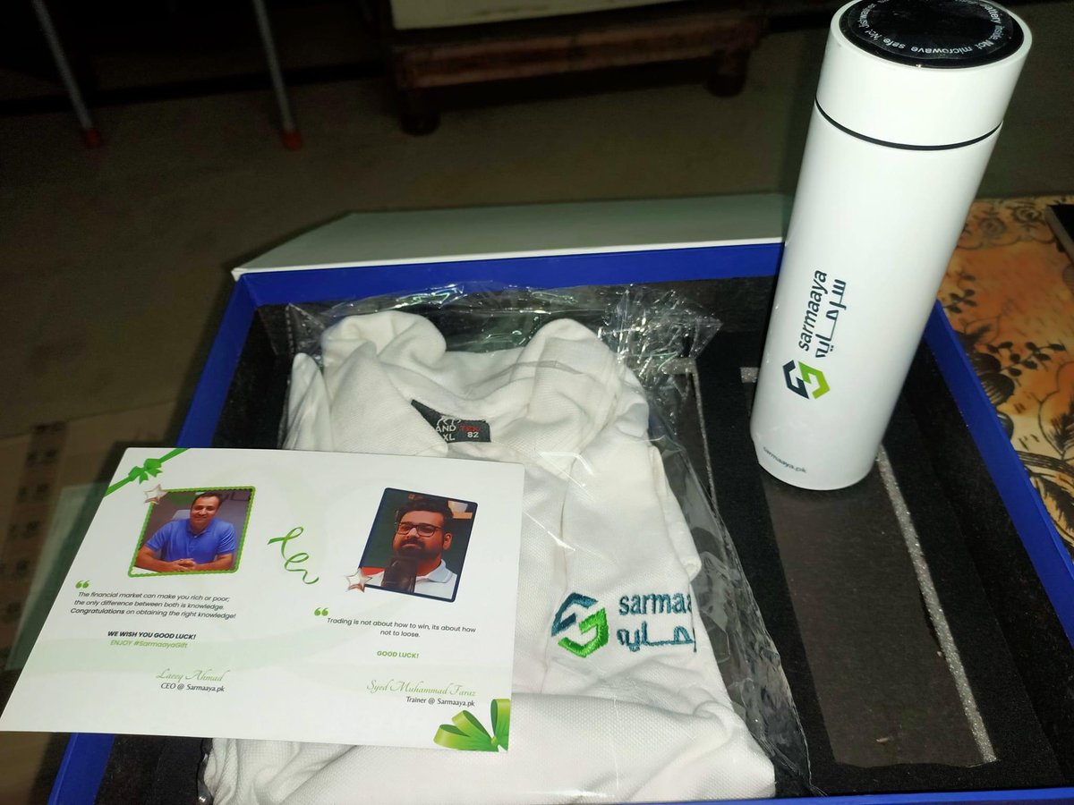 Th3_TradingW0Lf's tweet photo. Honored to have received this lovely gift, love u team sarmaya.
Special thanks to Syed Faraz  and Mohammad Taha Khan  Jazakallah. 

#TeamSarmaayaBlue #SarmaayaGift #TechnicalAnalysisMasterclass 
@sarmaayapk https://t.co/uTd75cHOOb