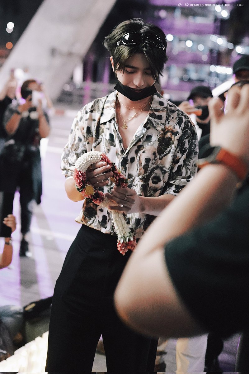 bkY12682's tweet photo. Cai Xukun in Thailand
Keep Running KUN
KUN 2023 World Tour
ยินดีต้อนรับช่ายสวีคุนสู่ประเทศไทย
#CaiXukun 
#ช่ายสวีคุน
#KeepRunning
@CXK_official https://t.co/C5Nbtrght3