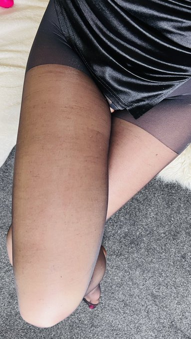 Like and retweet if you&rsquo;re liked . 😈😈With or without Pants ?😈😈 Visit onlyfans profiles @malina_hot_feet<a href="/tag/longhair"class="tags"><span>#longhair</span></a><a href="/tag/reading"class="tags"><span>#reading</span></a><a href="/tag/legsup"class="tags"><span>#legsup</span></a><a href="/tag/blueshirt"class="tags"><span>#blueshirt</span></a><a href="/tag/legslover"class="tags"><span>#legslover</span></a>