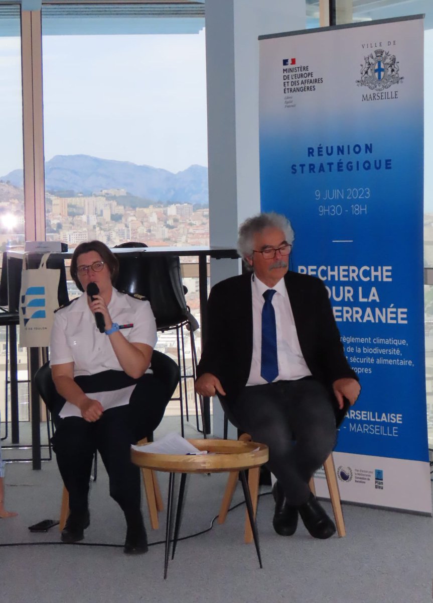 DIMED_MEAE's tweet photo. Deux séquences complémentaires et déterminantes consacrées : 

1) Au panorama de la recherche française en #Méditerranée. 

2) Aux financements de la recherche en #Méditerranée. 

Merci à nos intervenants pour leur partage d’expérience ! https://t.co/aXtuaifydJ