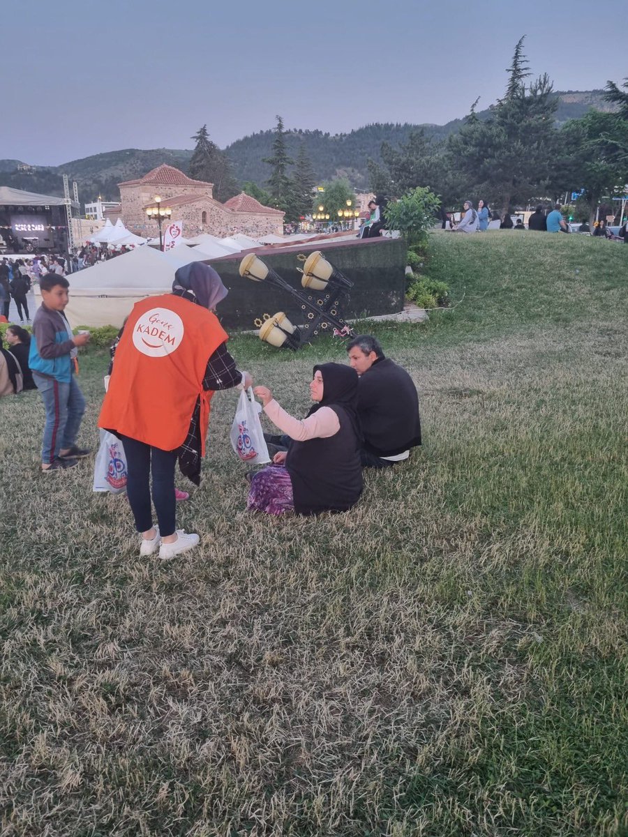 Çevre temizliği, tohum ve fidan ekimi, farkındalık çalışmaları.😊🌿

Geleceğimizi korumak ve çevre bilinci oluşturmak için Genç KADEM gönüllerimizle ülkemizin dört bir yanında görev başındayız.💪

#DünyaÇevreGünü kutlu olsun.🌍🍀