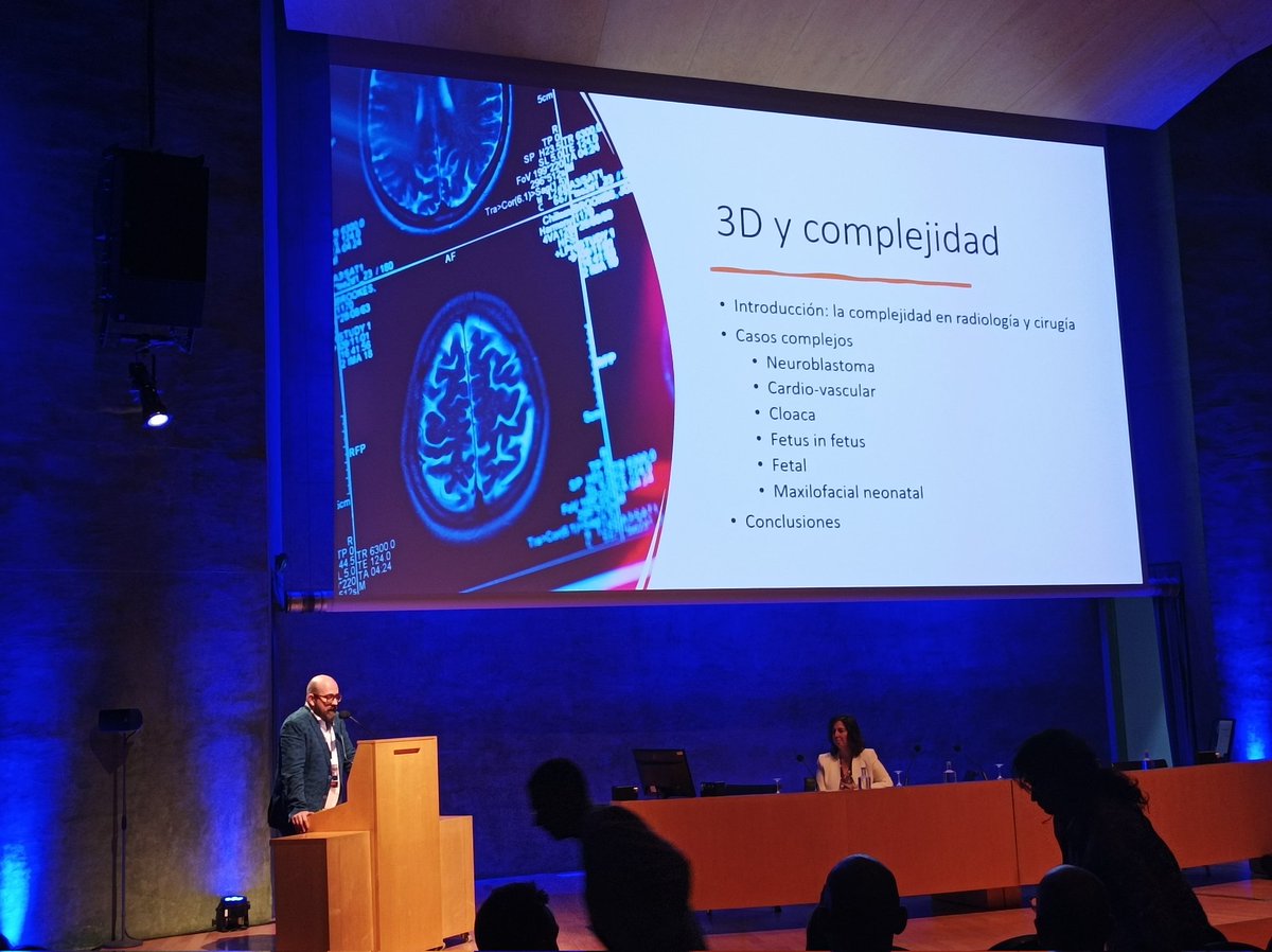 JorgeArellanoAp's tweet photo. Llega la ponencia donde el Dr @josep_munuera nos habla de la Impresión 3D en #Radiología compleja en el #CIMER23
Cómo las nuevas tecnologías nos ayudarán a la planificación, segmentando la localización anatómica de un tumor
#RadCIMER23 #TSIDMN #TSRT #TSID #Radiographer https://t.co/Ckdk8W5SKw