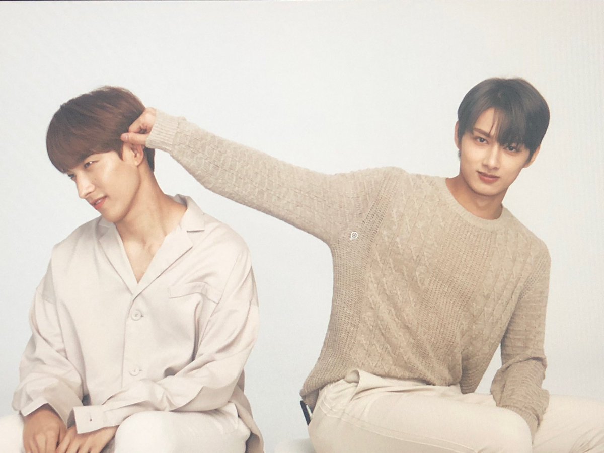 svtranslation's tweet image. 230610 #dokyeom 🌟

⚔️ moong joonghi is this kind of hyung😌

#준냥이_생일이면_캐럿들은_냐아아
#Happi_JUNppi_Day @pledis_17