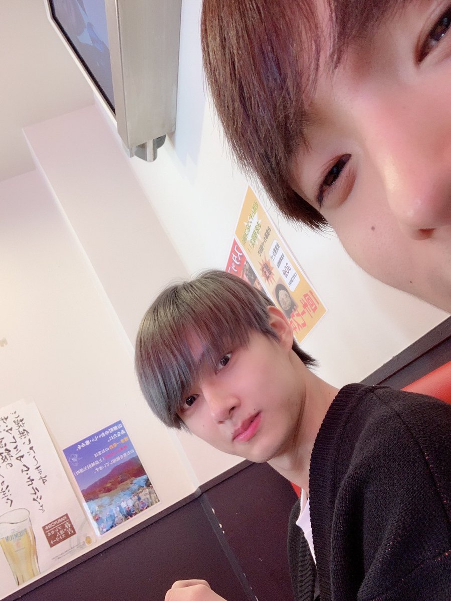 svtranslation's tweet image. 230610 #dokyeom 🌟

⚔️ moong joonghi is this kind of hyung😌

#준냥이_생일이면_캐럿들은_냐아아
#Happi_JUNppi_Day @pledis_17