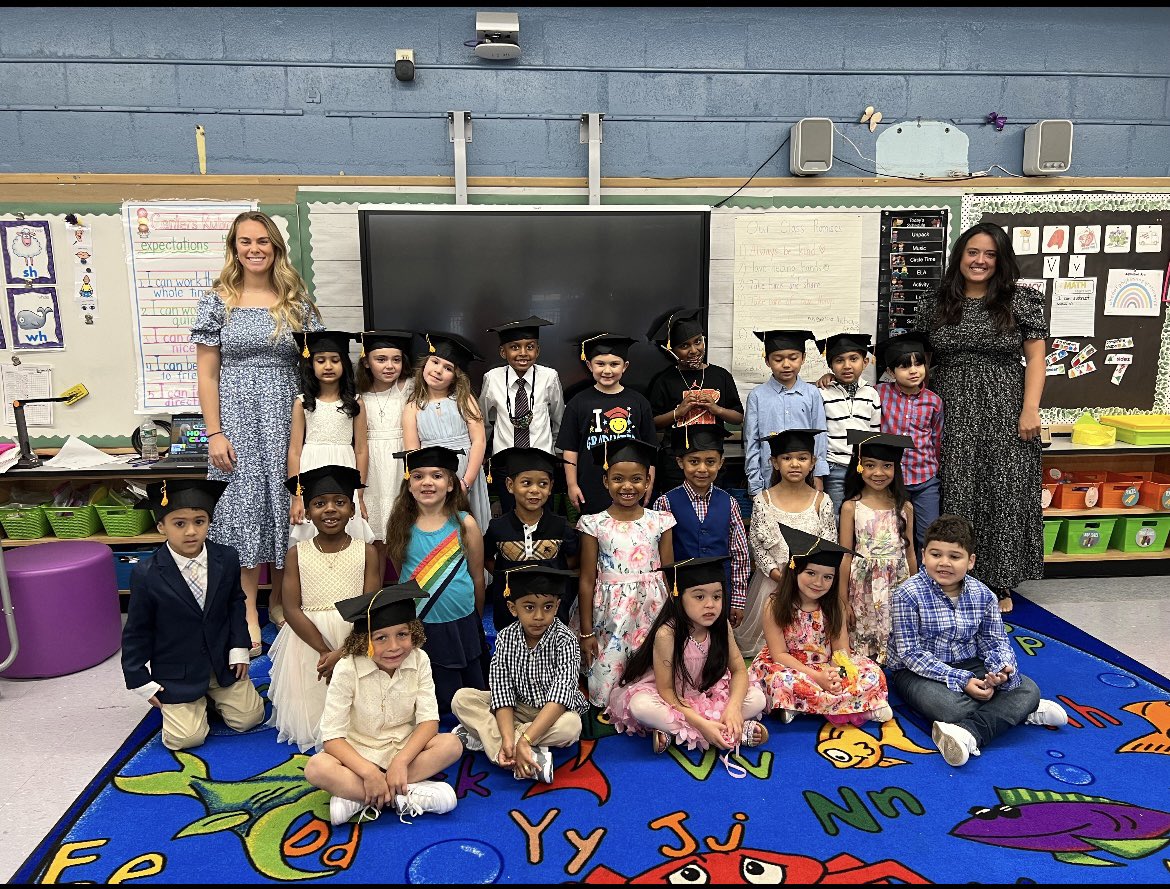 We’re so proud of our kindergarten graduates! <a href="/MsPulvidente/">Ms. Pulvidente✏️</a> <a href="/WillowRoadVS13/">Willow Road School</a>