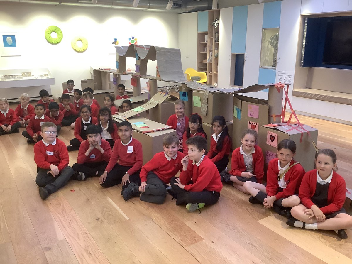 We had a lovely time meeting up with our partner school <a href="/MayflowerPSch/">Mayflower Primary</a> and taking part in some wonderful shared activities as part of the the linking schools project. <a href="/LinkingSchool/">Leicester Schools Linking</a> <a href="/Linking_Network/">The Linking Network</a>