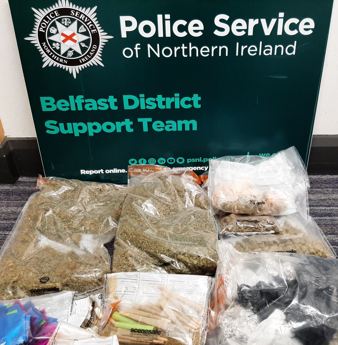 Belfast DST seized approx £12k of suspected Cannabis today in Ballysillan. 2 men have been arrested for a range of drug offences.

#OpDealBreaker