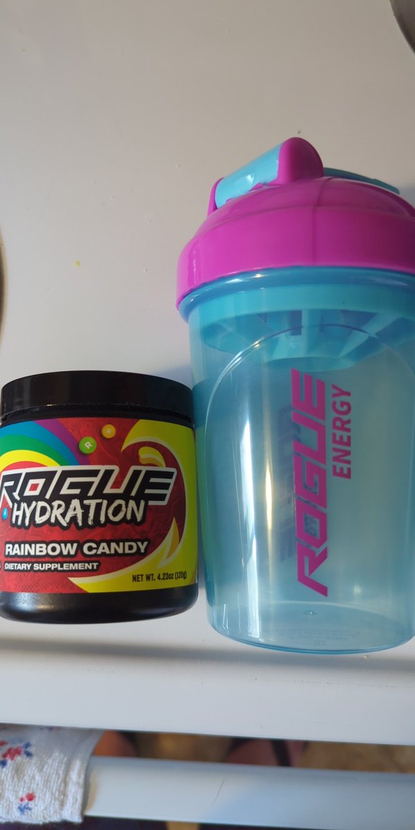 Omn1Gaming's tweet photo. Just got this in @TheRogueEnergy  can't wait to try it!! https://t.co/hMeymBdQIj