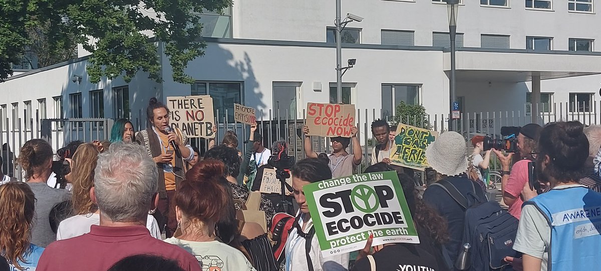 ⁉️ What is the difference in the outcomes? of the <a href="/IPCC_CH/">IPCC</a> and what the #IndigenousPeoples are saying for centuries?
#TrueWords 
#UNFCCC