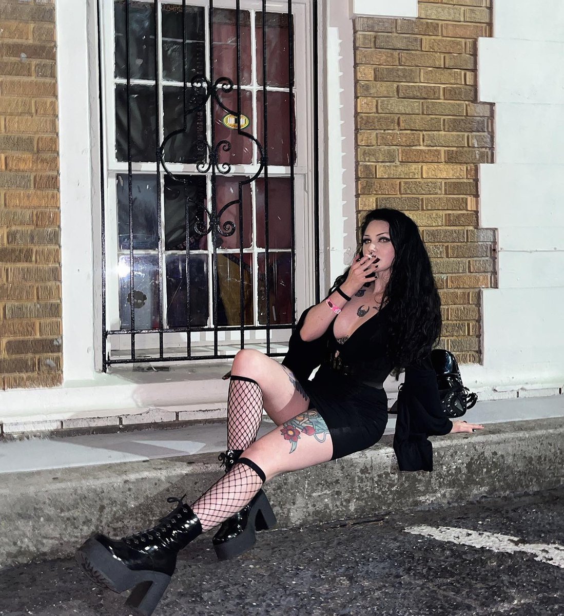 Get you a girl who will lay in the street to take good photos of you <3