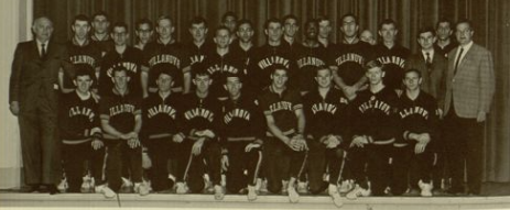 NovaRootedProj's tweet photo. [Thread] In 1968 Villanova’s track team took a stand against racial injustice when they boycotted the New York Athletic Club’s indoor track meet hosted at the brand-new Madison Square Garden. 1/ @nova_unitas https://t.co/HjdGFdFFKg