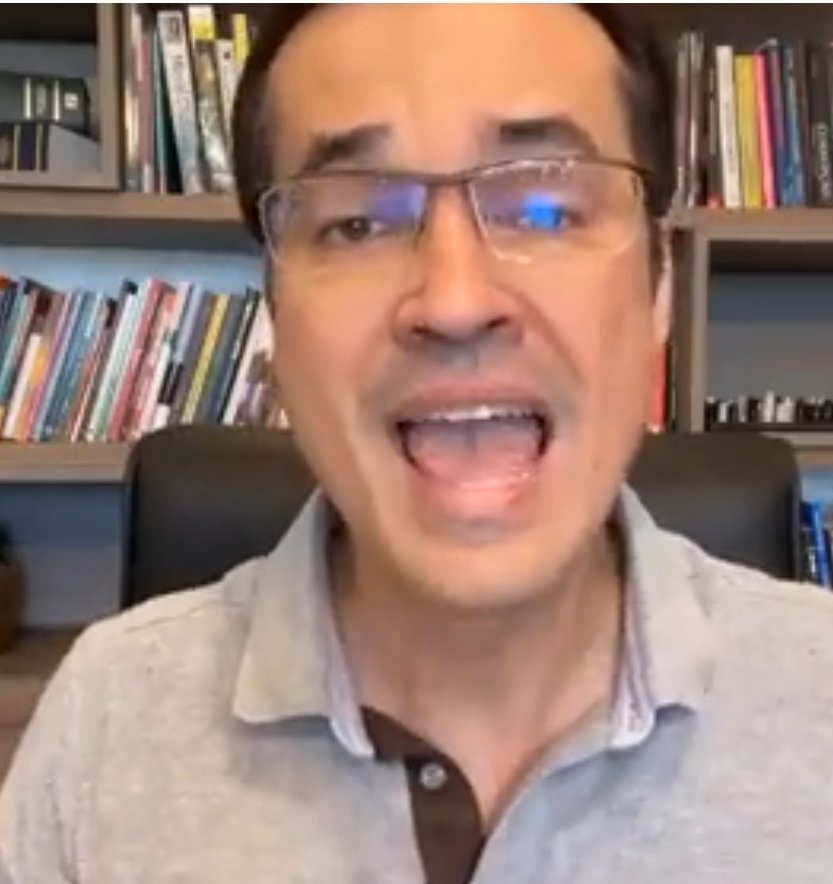 cesarcalejon1's tweet photo. Para chegarem ao poder, Deltan e Moro deixaram um rastro de destruição. Ao arrepio da Lei, a Lava Jato gerou suicídios (Cancellier, Alan Garcia etc.), quebrou a economia do BR, desestabilizou a República e pavimentou a ascensão do bolsonarismo. Que paguem pelos seus crimes. ⚖ https://t.co/W22rhubYay