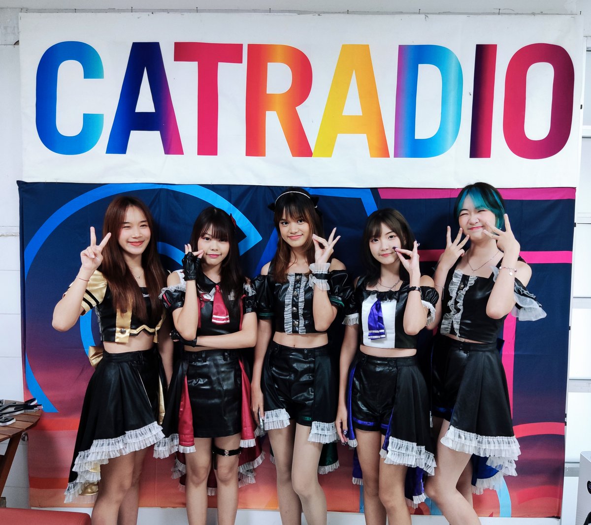 KissKitsune_'s tweet image. ขอขอบคุณทาง Cat radio ที่ได้เชิญพวกเรามาในวันนี้ครับ

​#KissKitsune #KissKitsuneOfficial #CatInterview #catradio