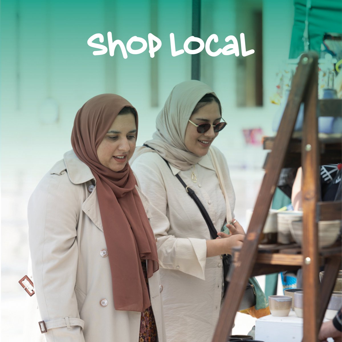 The <a href="/CreativesideLDN/">The Creativeside Of LDN</a> have been busy getting ready for this Sunday at FSQ.

Bringing together a collective of local creative makers, creators, and small businesses. Shop local this weekend at the Makers Market! 

📅 Sunday 11 June, 11am to 4pm​  
👛 Free entry