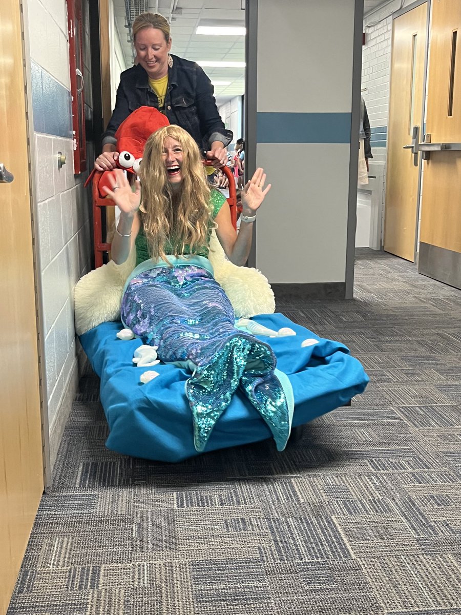 MarciAugenstein's tweet image. When you get to be both a mermaid and a principal all in one day, life is pretty good!!! @KeithElementary @DragonDogWillow