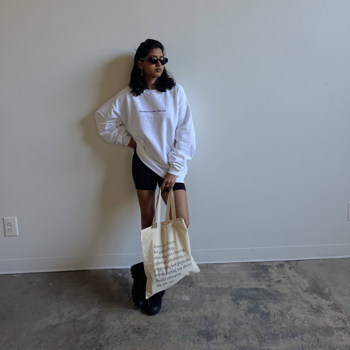 shopcatalog's tweet photo. In my 101 Essays, hot girl healing, attracting not chasing, gratitude practicing, progressing not perfecting, remembering my divinity, finally changing my life era. https://t.co/3EY7XjQke3