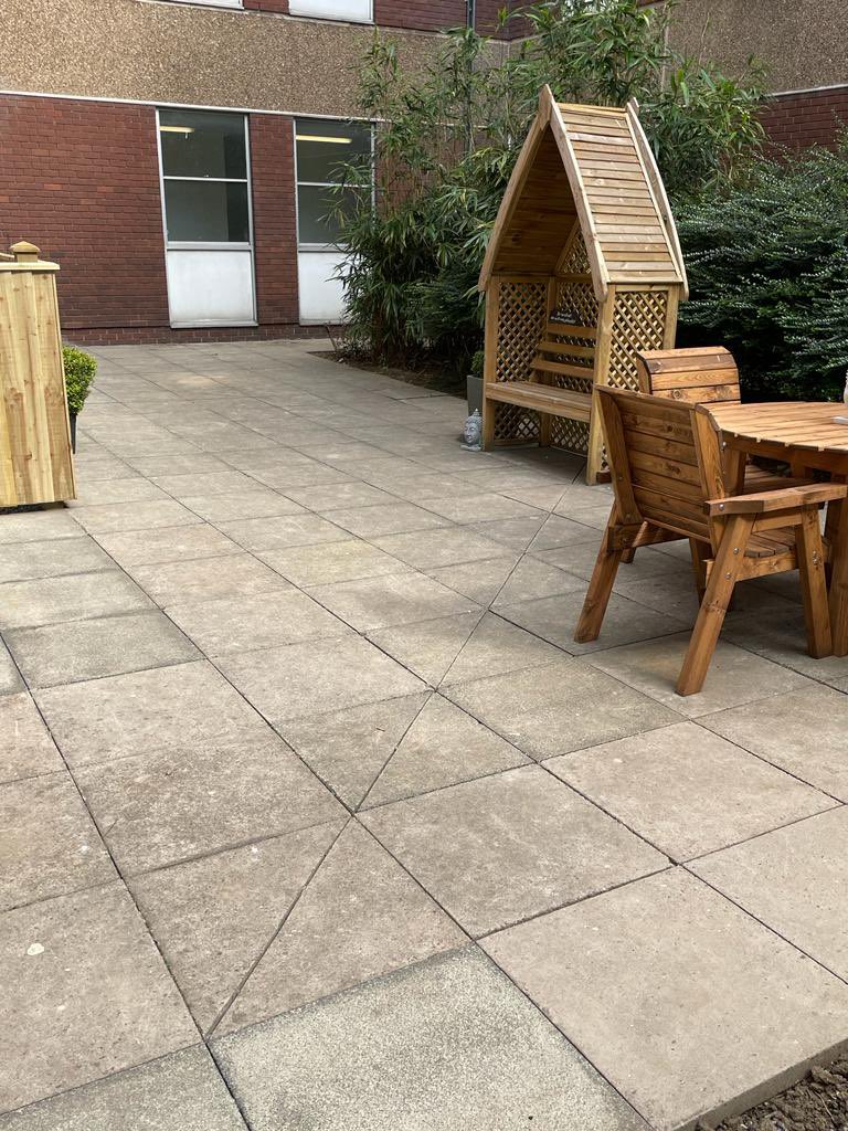 Major milestone for the ITU garden today!! 1st official patient taken down to the garden with family and their dog! Such a lovely feeling making patients and relatives experience more positive 🥰 #rehablegend #Right2Rehab photos with permission from patient and family