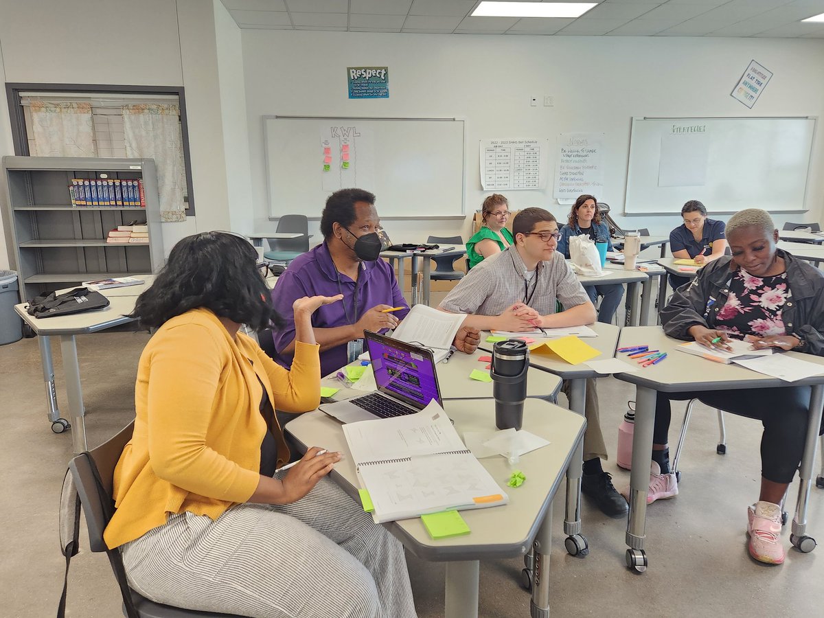 Lowanna Jones tweet media