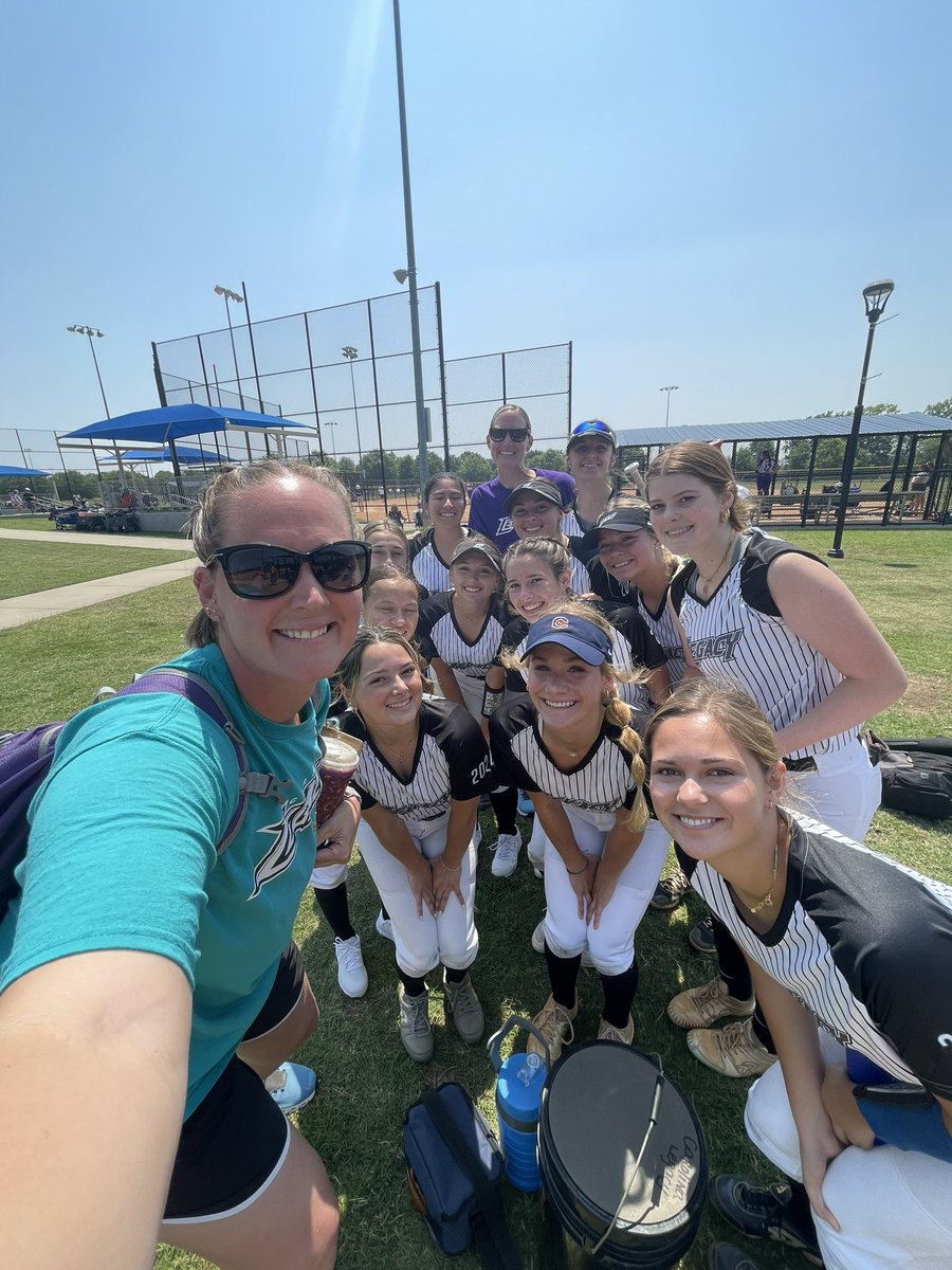 Summer 2023 starts now 🎊🌟 my hope is that these athletes enjoy every moment, never take this opportunity for granted and love on this game!! ❤️🥎