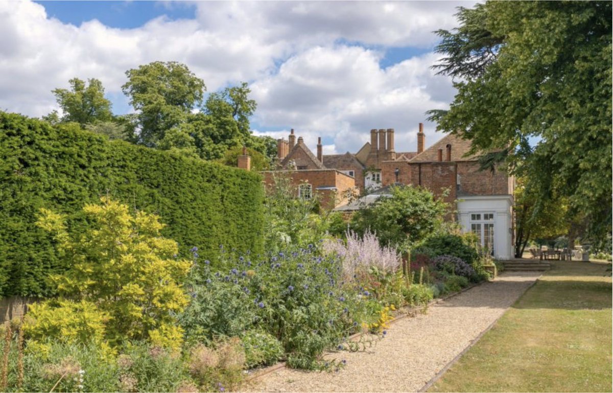 HenryPryor's tweet photo. My #HouseOfTheWeek - Grade II* listed Georgian Manor House set in 68 acres of Humphry Repton parkland.
I first saw Rivenhall Place 35 years ago being sold by legendary @Savills agent John Gibson. Now for sale via @struttandparker at £4.6m https://t.co/4I2B5iS7Sf https://t.co/a1yaeYYHZD
