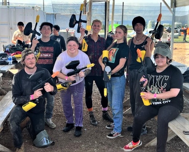 landmarkrecover's tweet image. It was a fun day of running and dodging paintballs for Landmark Recovery of Denver alumni during their May event. Big thanks to Alumni Coordinator Charity Mann for coordinating this great outing! 💜

#landmarkrecovery #recoverycommunity #alumnievent #alumnimeet #alumniconnection