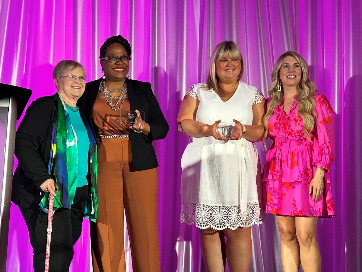 Meet St. Louis tweet media