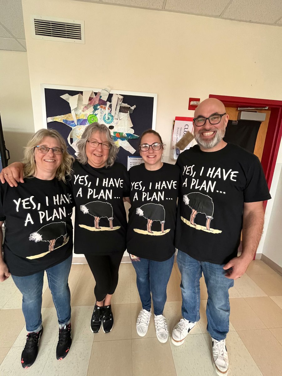 UnionVt's tweet image. Twin Day proved to be a hit at Union Street's last Spirit Week of the year! 👯 Here are just a couple of photos... more to come next week!