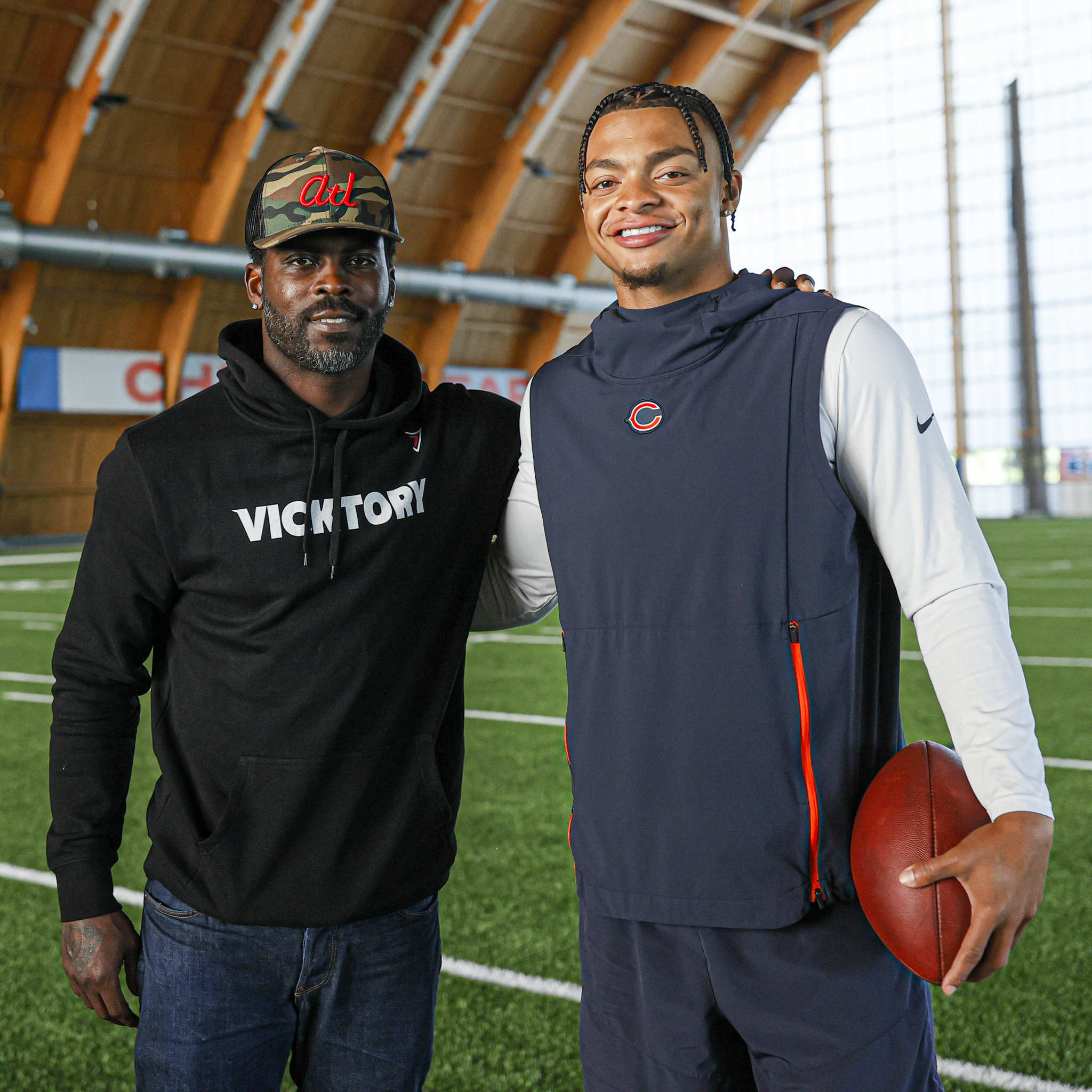 Justin Fields and Michael Vick in the Walter Payton Center - Photo Via: Chicago Bears Twitter - Green Bay Packers