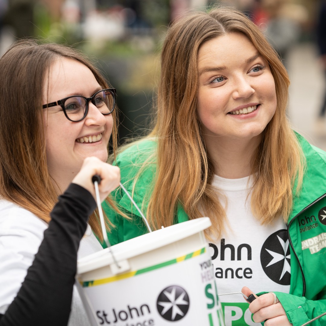 stjohnambulance's tweet photo. Our St John Giant Collections are here! 💸

Keep a look out for us in your area throughout June, where we’ll be collecting at shopping centres, high streets and train stations.

Sign up to a Giant Collection near you ➡️ https://t.co/3KZIn2Scas https://t.co/JjML1TAOBx