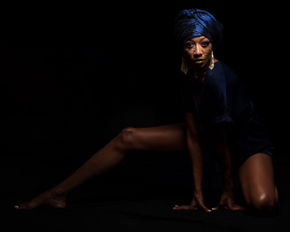 LJ_Photography1's tweet photo. You can’t let the tough times break you. Remember your purpose, and keep pushing on!
#FashionAndBeauty #beautyportrait #876Studio #HomeStudio #portrait #lenworthjohnsonphotography #JustKeepHustling https://t.co/qRAc487vAT