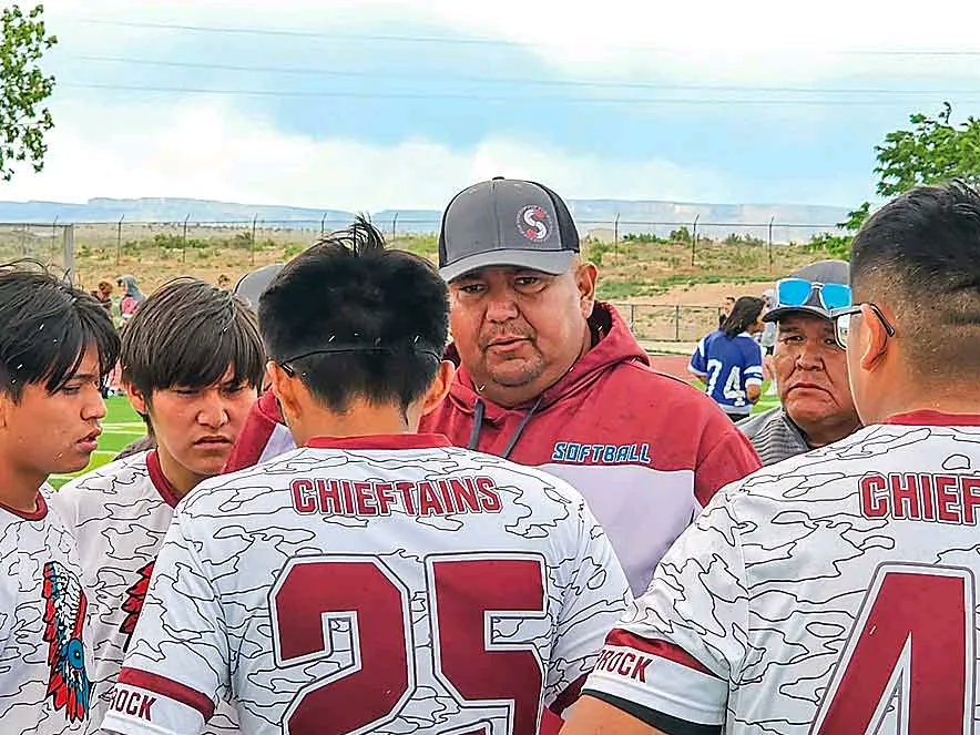 ndnsports's tweet photo. Shiprock (NM) football team looking to improve on last season
#NativePreps #Navajo

https://t.co/aIUKODhTV7 https://t.co/Ke26rmnMf6