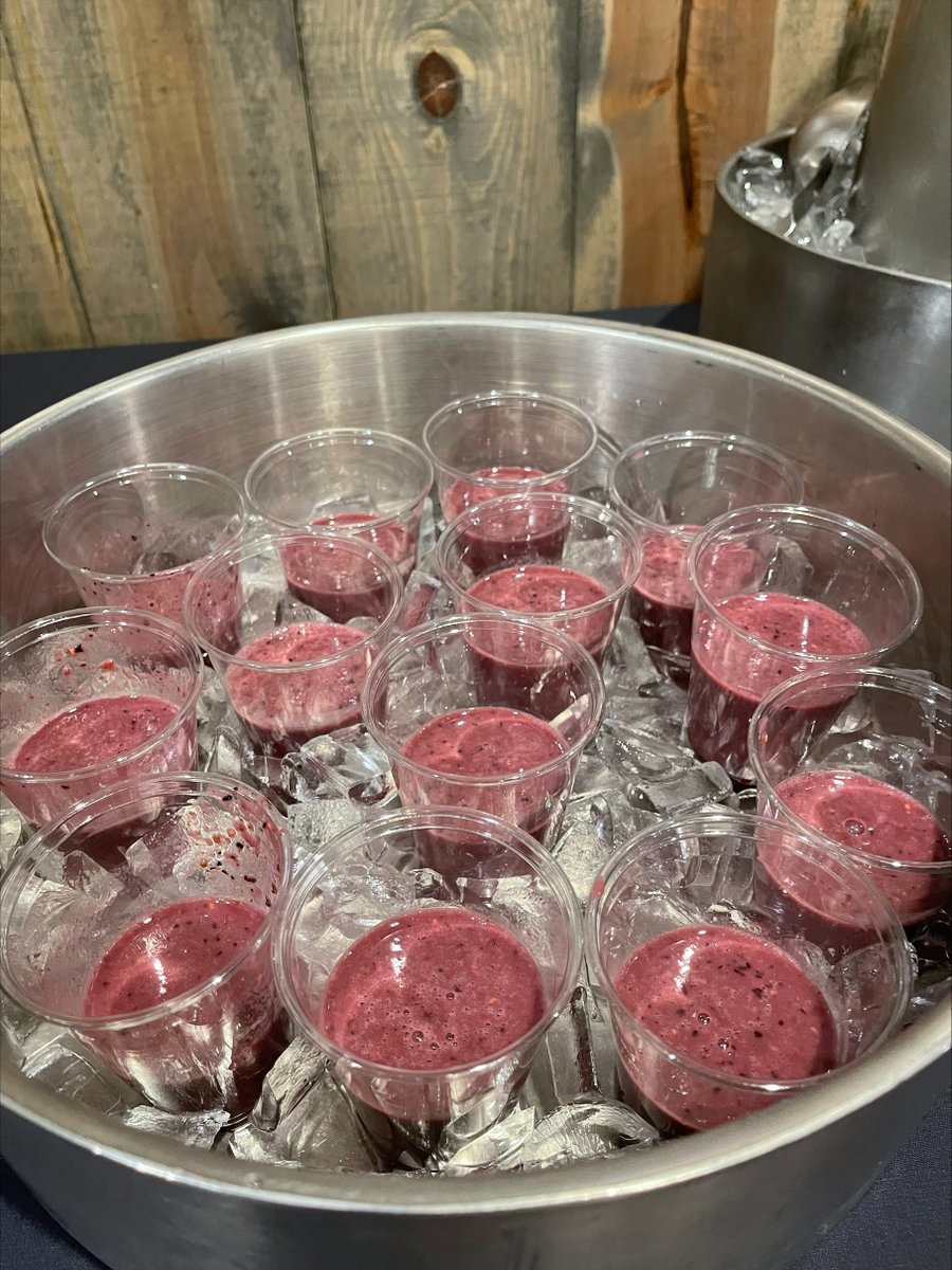 HyattMSP's tweet photo. Global Wellbeing Week was a success! From smoothie shooters to step challenges, from meditation to water-chugging flip cup, our colleagues had a blast! #hyatt #inahyattworld #globalwellbeingweek #bestplacestowork #minneapolis https://t.co/gkqMMGiOdz